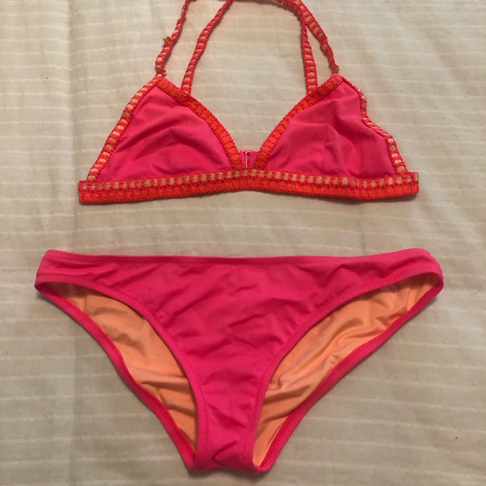 VS Bikini